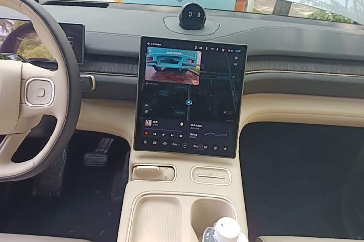 Used Nio ES6 2024 75 kWh Audio And AC Panel