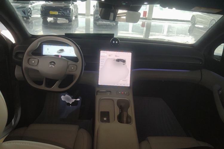 Used Nio ES6 2024 75 kWh Center Console