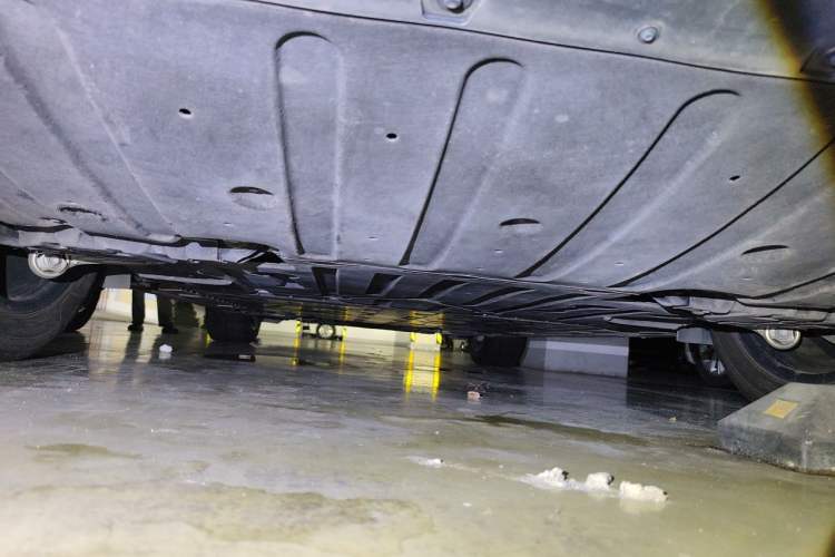 Used Nio ES6 2024 75 kWh Chassis Rear