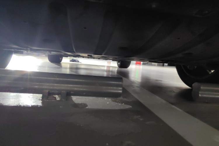Used Nio ES6 2024 75 kWh Chassis Rear