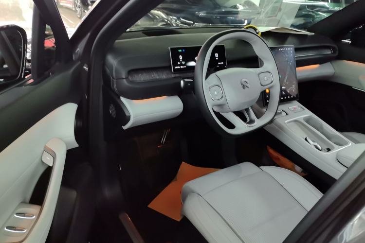 Used Nio ES6 2024 75 kWh Driver Seat