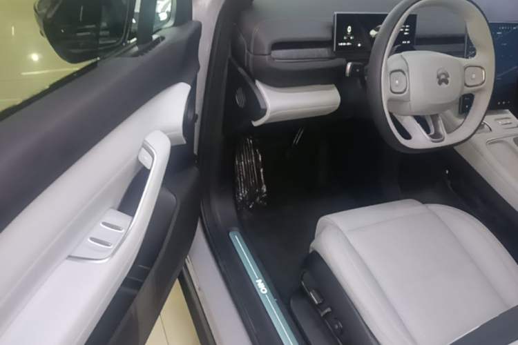 Used Nio ES6 2024 75 kWh Driver Seat