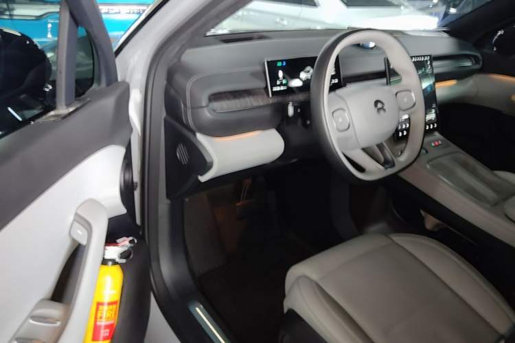 Used Nio ES6 2024 75 kWh Driver Seat