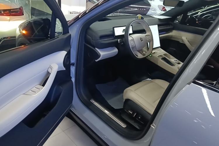 Used Nio ES6 2024 75 kWh Driver Seat