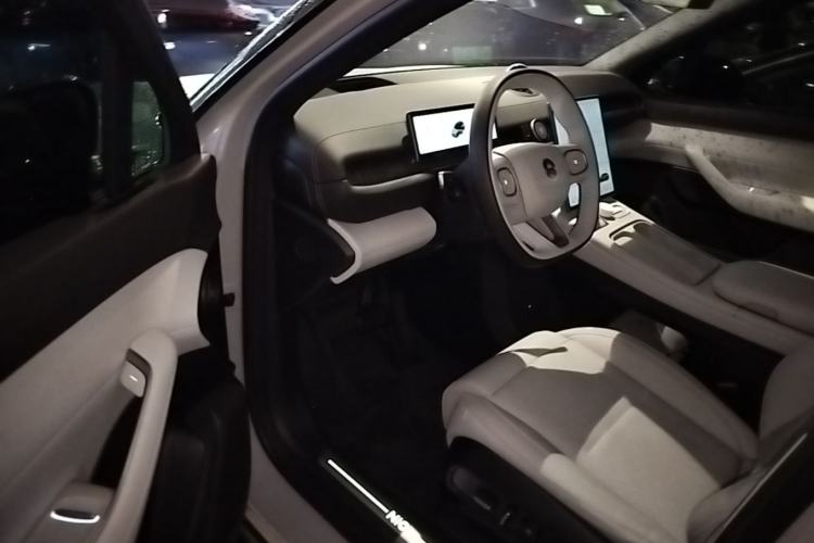 Used Nio ES6 2024 75 kWh Driver Seat