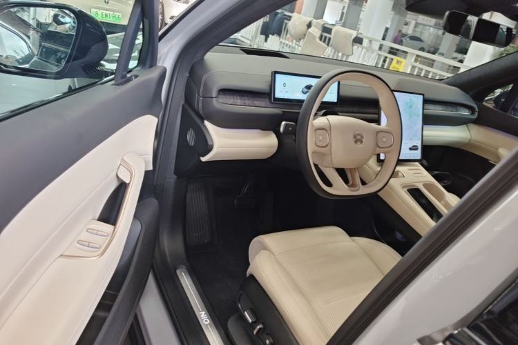 Used Nio ES6 2024 75 kWh Driver Seat