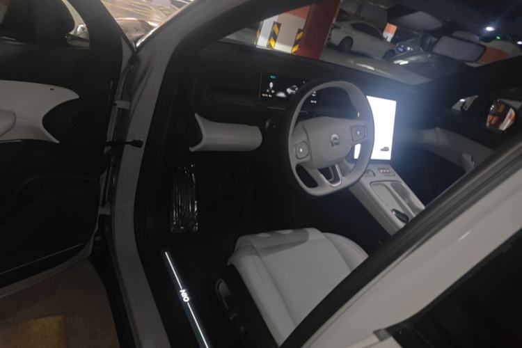 Used Nio ES6 2024 75 kWh Driver Seat