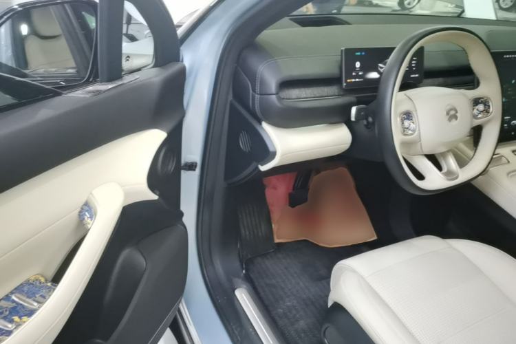 Used Nio ES6 2024 75 kWh Driver Seat