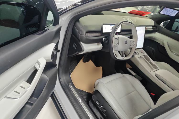 Used Nio ES6 2024 75 kWh Driver Seat