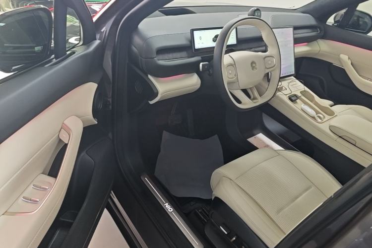 Used Nio ES6 2024 75 kWh Driver Seat