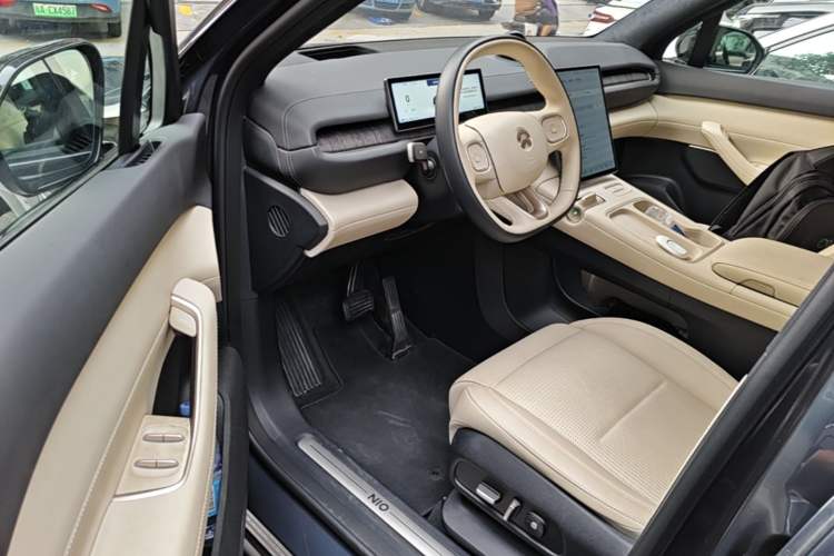 Used Nio ES6 2024 75 kWh Driver Seat