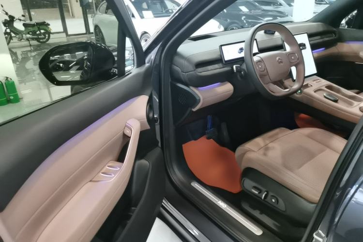 Used Nio ES6 2024 75 kWh Driver Seat