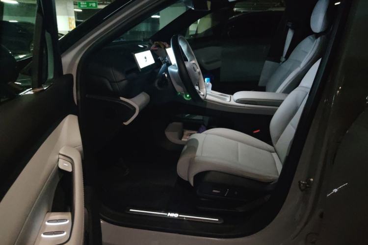 Used Nio ES6 2024 75 kWh Driver Seat