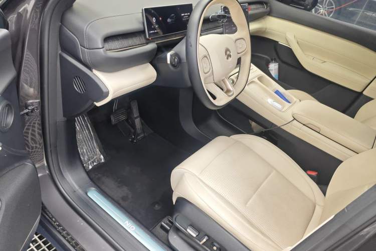 Used Nio ES6 2024 75 kWh Driver Seat