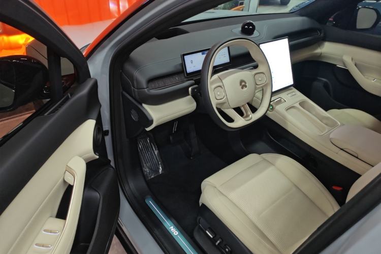 Used Nio ES6 2024 75 kWh Driver Seat