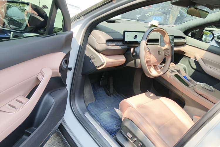 Used Nio ES6 2024 75 kWh Driver Seat
