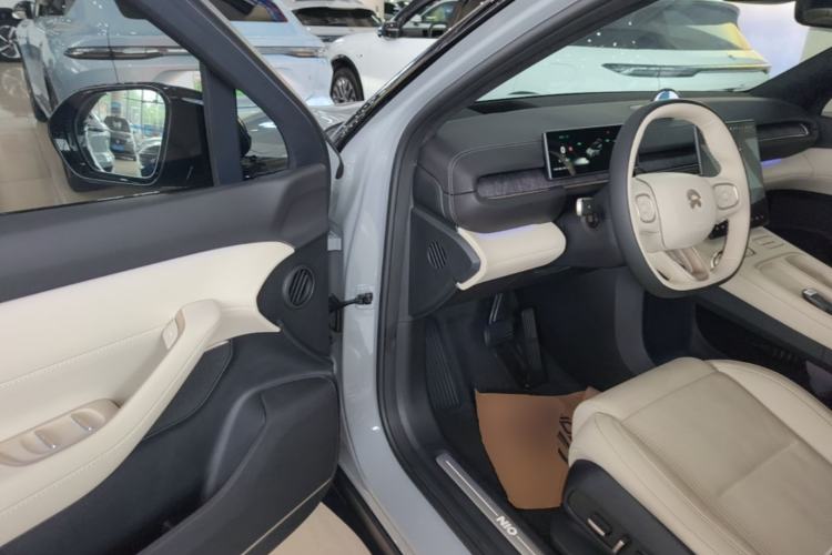Used Nio ES6 2024 75 kWh Driver Seat