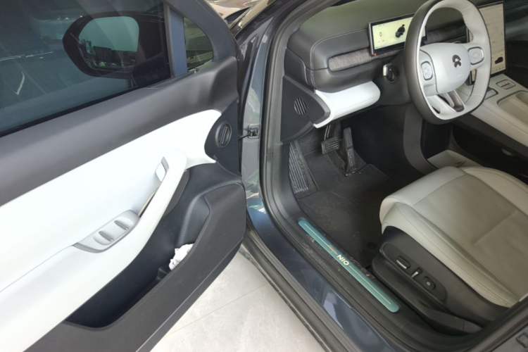 Used Nio ES6 2024 75 kWh Driver Seat