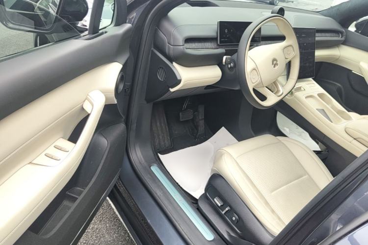 Used Nio ES6 2024 75 kWh Driver Seat