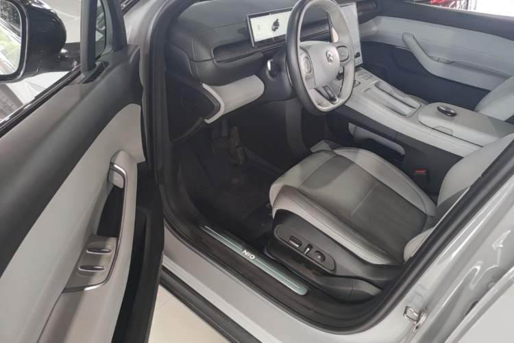 Used Nio ES6 2024 75 kWh Driver Seat