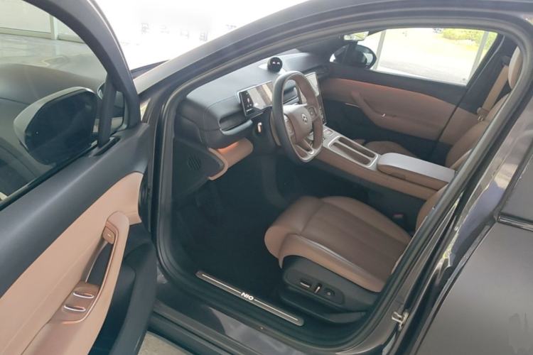 Used Nio ES6 2024 75 kWh Driver Seat