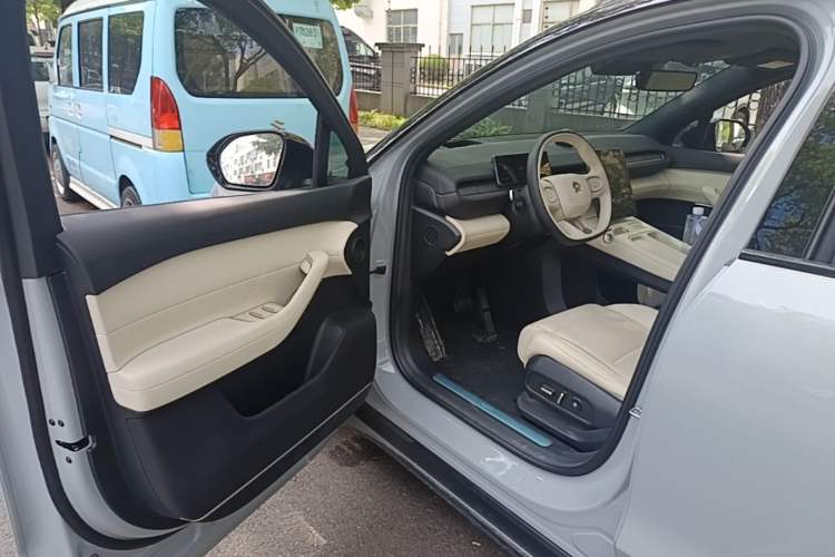 Used Nio ES6 2024 75 kWh Driver Seat