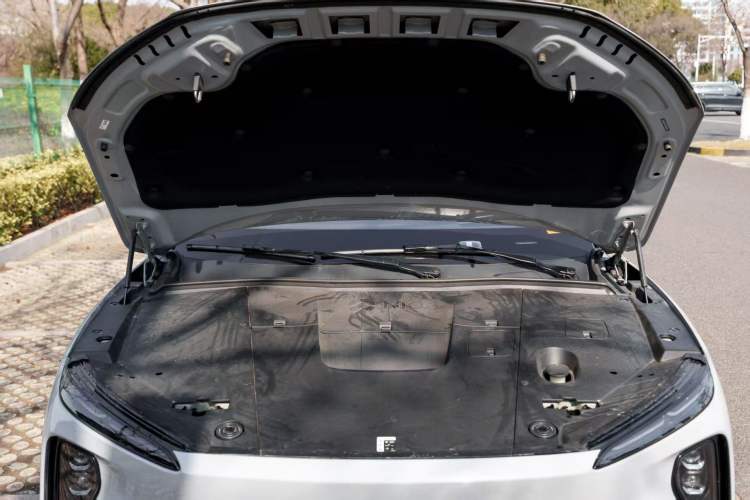 Used Nio ES6 2024 75 kWh Engine Bay