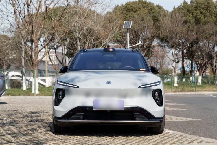 Used Nio ES6 2024 75 kWh Exterior 1