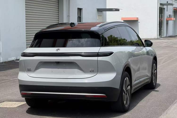 Used Nio ES6 2024 75 kWh Exterior 1