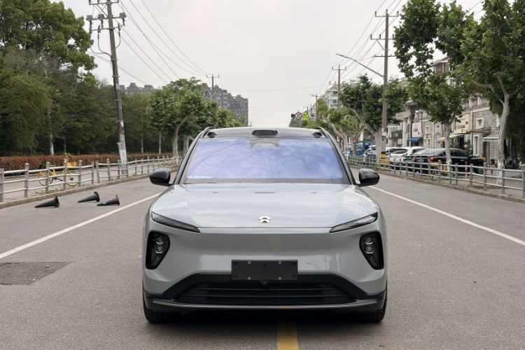 Used Nio ES6 2024 75 kWh Exterior 1