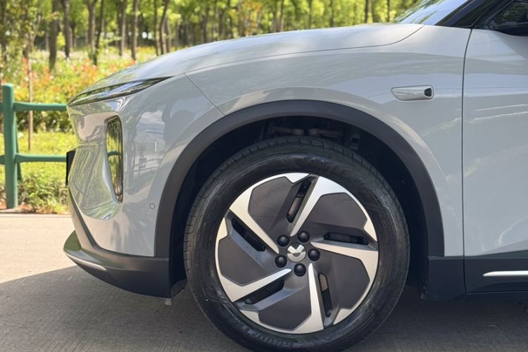 Used Nio ES6 2024 75 kWh Exterior 1