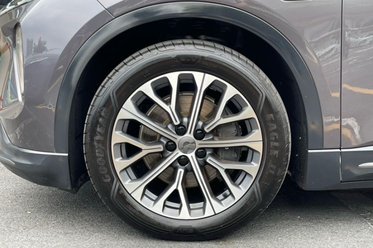 Used Nio ES6 2024 75 kWh Exterior 12
