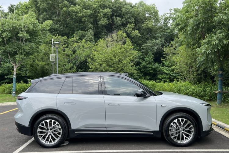 Used Nio ES6 2024 75 kWh Exterior 2