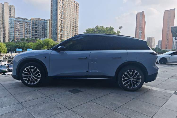 Used Nio ES6 2024 75 kWh Exterior 2
