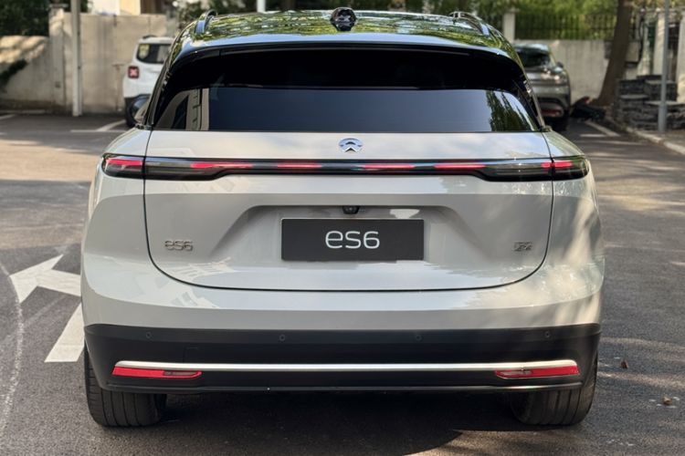 Used Nio ES6 2024 75 kWh Exterior 3