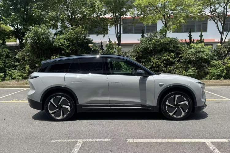 Used Nio ES6 2024 75 kWh Exterior 3