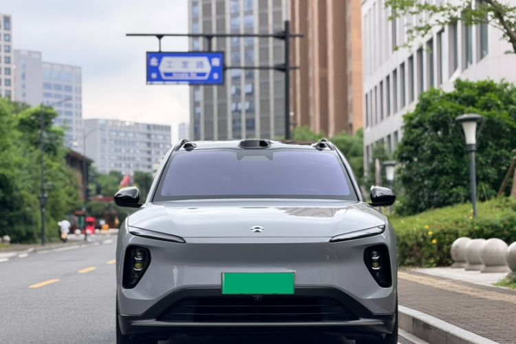 Used Nio ES6 2024 75 kWh Exterior 3