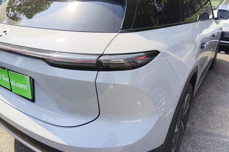 Used Nio ES6 2024 75 kWh Exterior 3