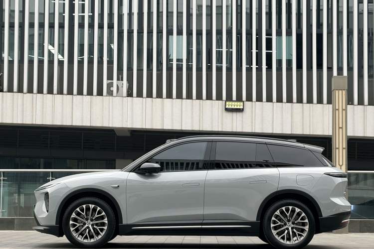Used Nio ES6 2024 75 kWh Exterior 4