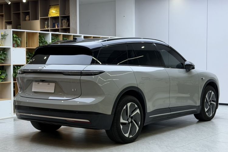 Used Nio ES6 2024 75 kWh Exterior 4