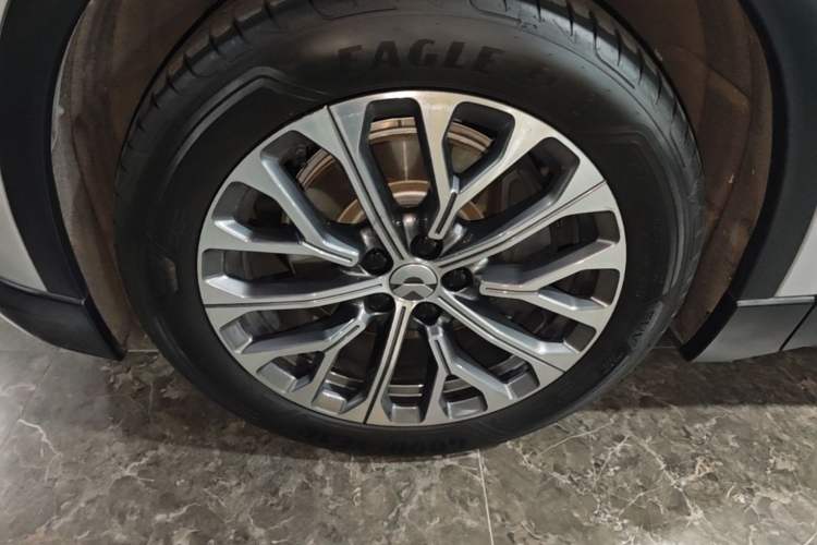 Used Nio ES6 2024 75 kWh Exterior 4