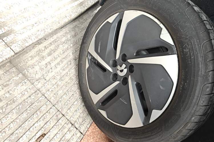 Used Nio ES6 2024 75 kWh Exterior 5