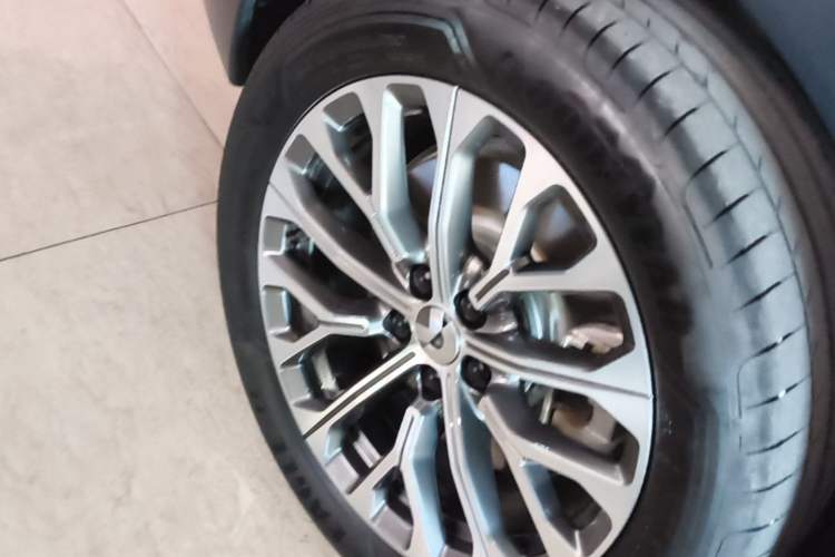 Used Nio ES6 2024 75 kWh Exterior 5