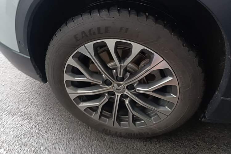 Used Nio ES6 2024 75 kWh Exterior 5