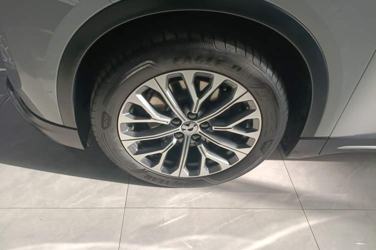 Used Nio ES6 2024 75 kWh Exterior 7