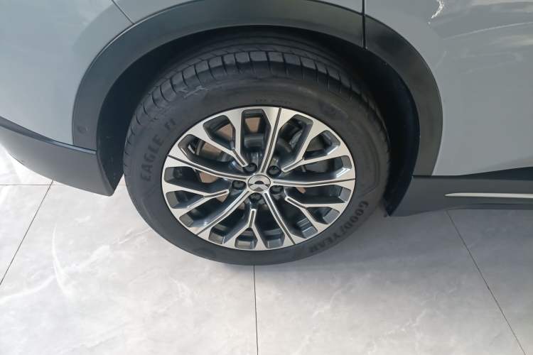 Used Nio ES6 2024 75 kWh Exterior 8
