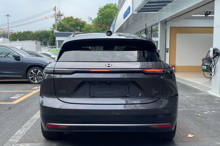 Used Nio ES6 2024 75 kWh Exterior 9