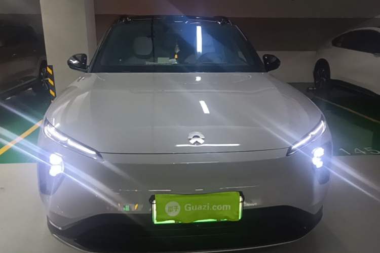 Used Nio ES6 2024 75 kWh Front