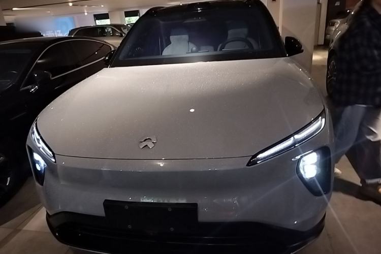 Used Nio ES6 2024 75 kWh Front