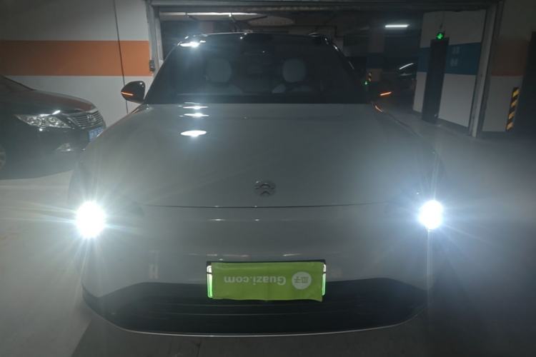 Used Nio ES6 2024 75 kWh Front